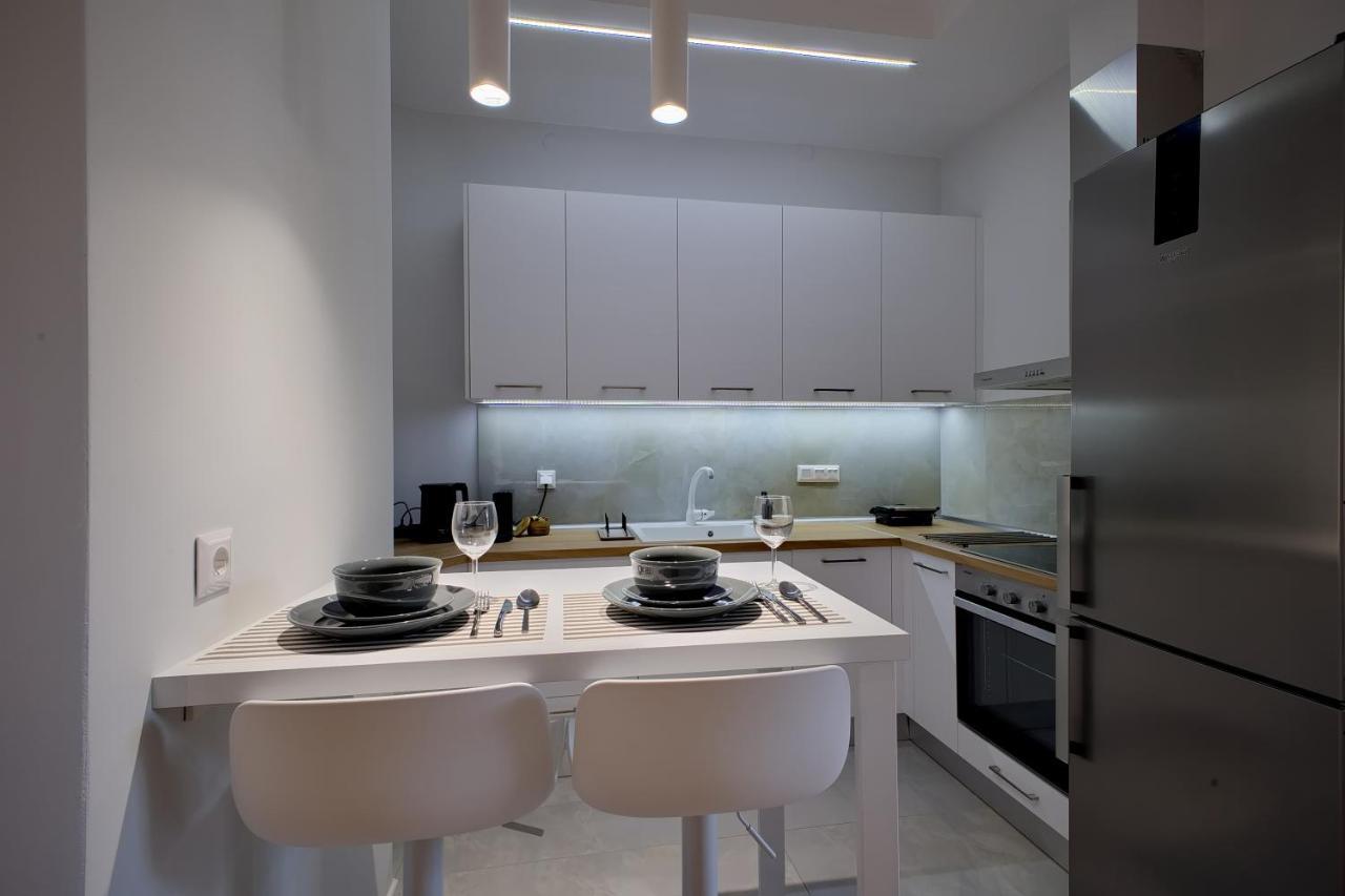 A.G.A.I.N Downtown Premium Suite เทสซาโลนิกิ ภายนอก รูปภาพ